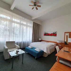 2* Penzion Jana - Domov Mladeze