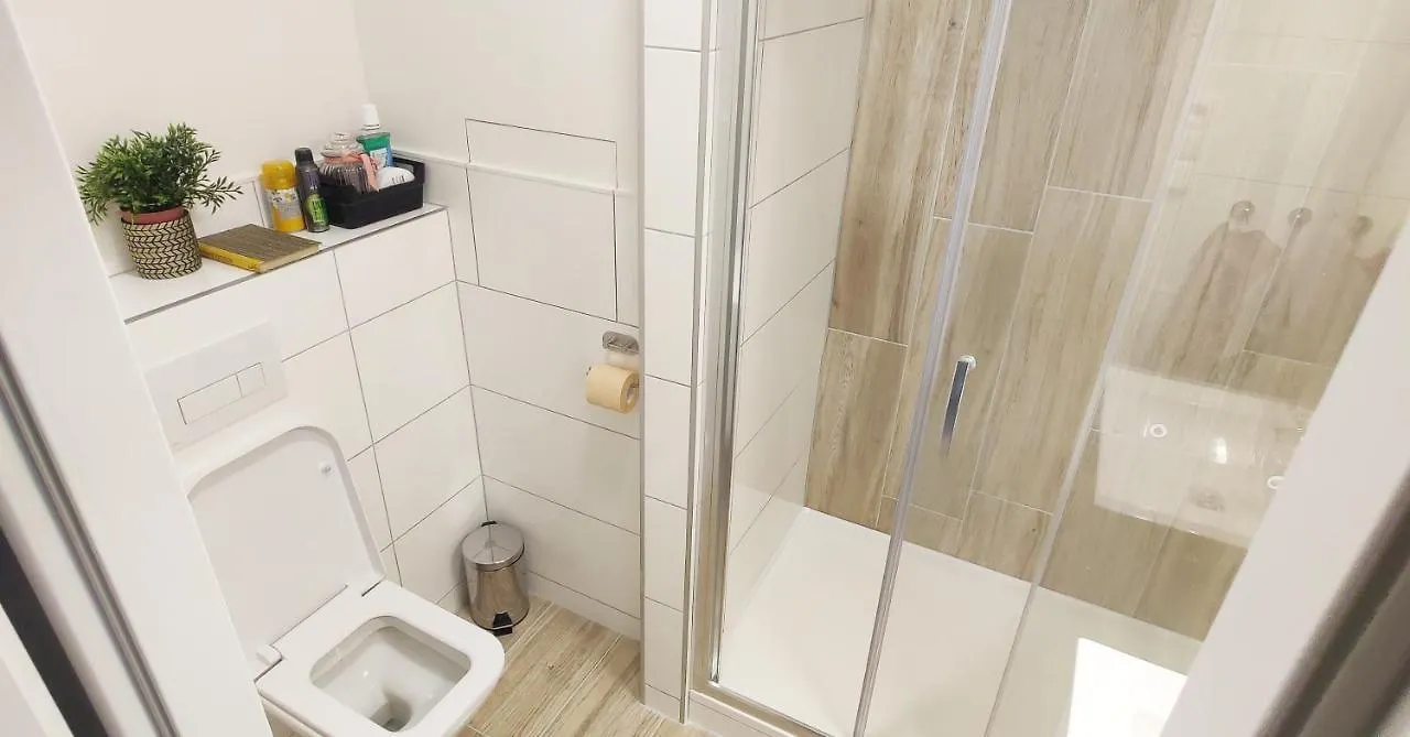 Apartment King Size Sunny Home 19 Minutes To Center Prague Czech Republic